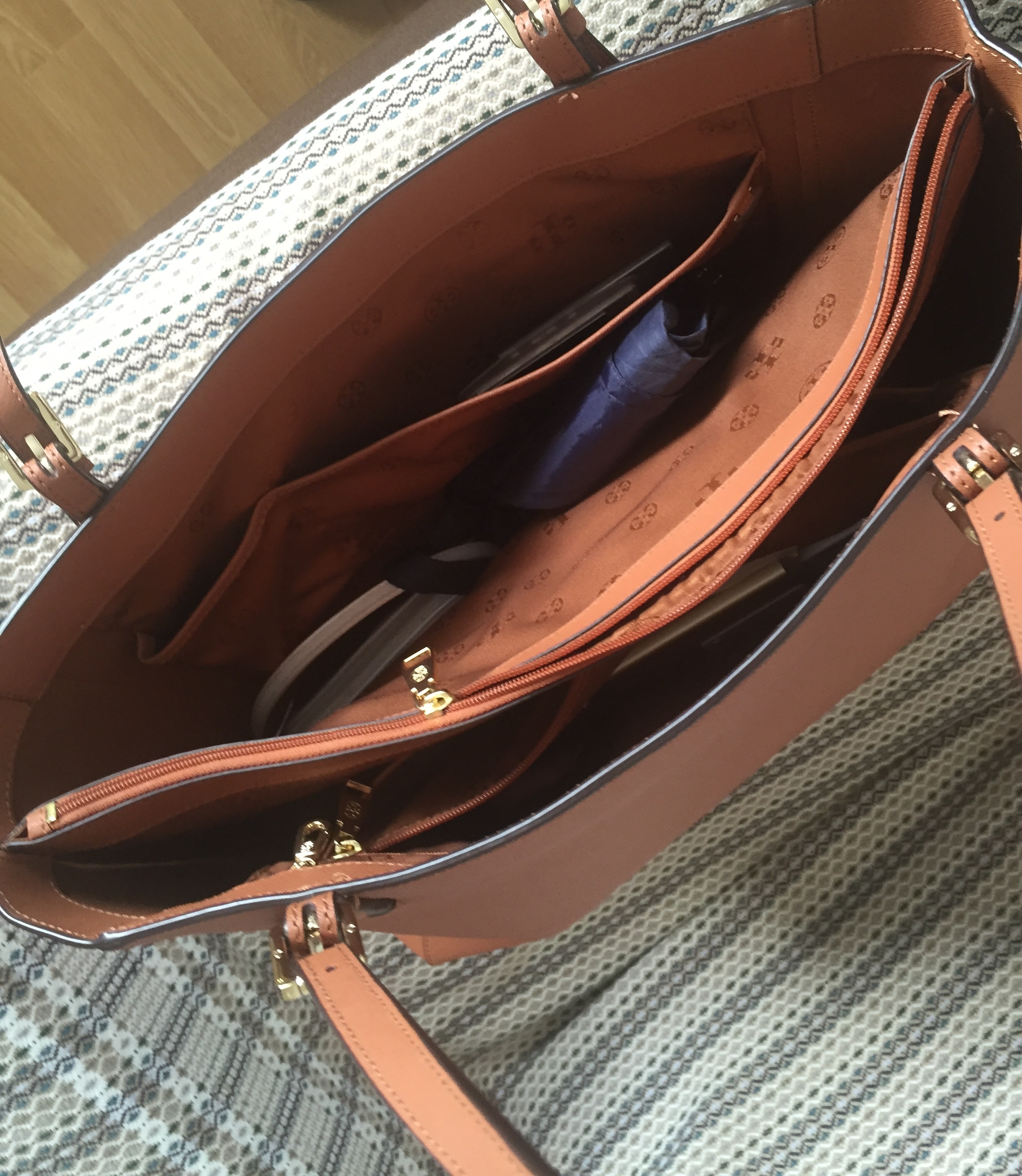 Tory Burch York Buckle Work Tote Review 