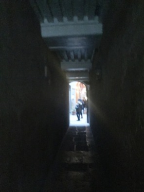 Traboule - secret tunnel
